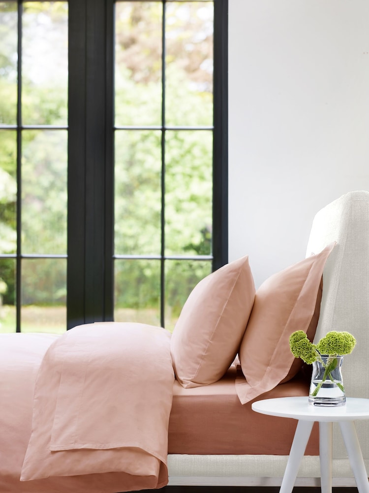 Jasper Conran London Pale Pink 300 TC Percale 100% Cotton Oxford Pillowcases Pair - Image 1 of 4 Jasper Conran London Pale Pink 300 TC Percale 100% Cotton Oxford Pillowcases Pair - Image 1 of 4