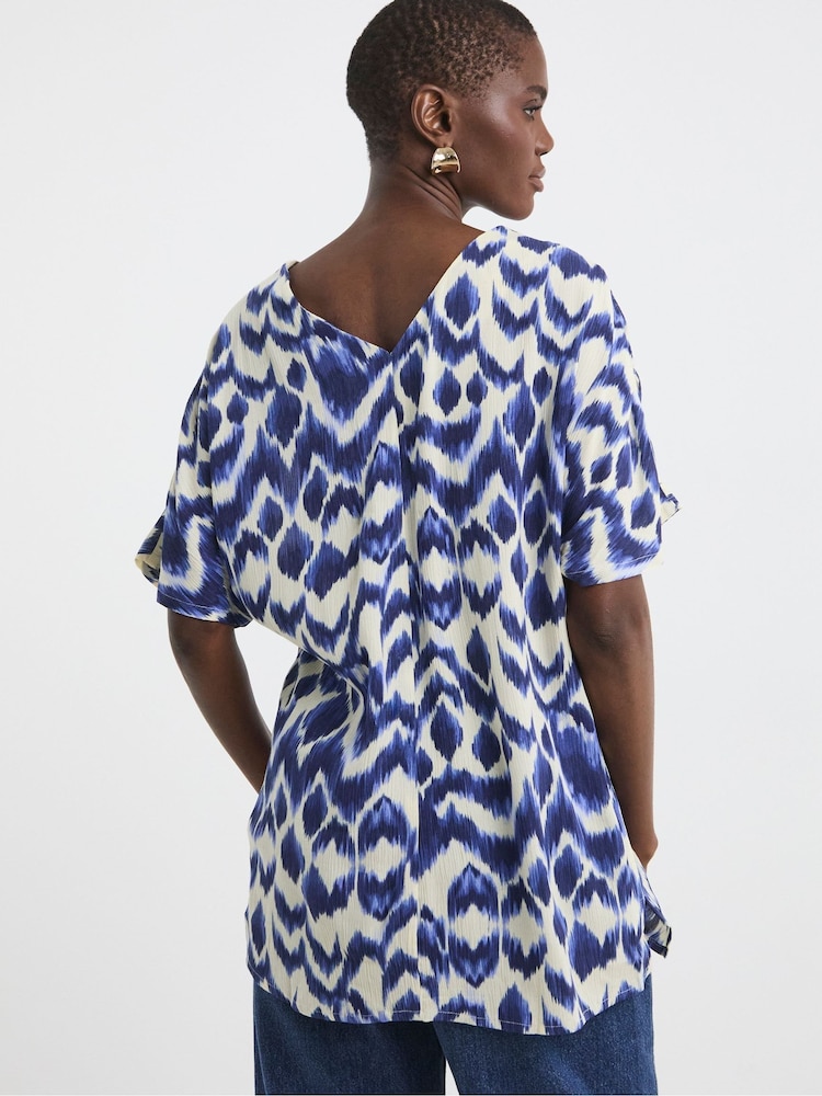 JD Williams Blue Crinkle Popover Top - Image 2 of 4 JD Williams Blue Crinkle Popover Top - Image 2 of 4