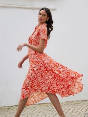 Yumi Orange Leaf Print Dip Hem Midi Shirt Dress - Image 2 of 5