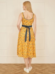 Yumi Yellow Floral Print Skater 100% Cotton Dress With Denim Trims - Image 3 of 4