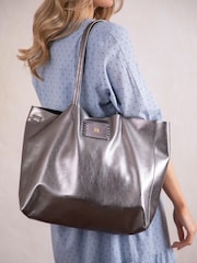Lakeland Leather Silver Tarnly Tote Bag - Image 4 of 7