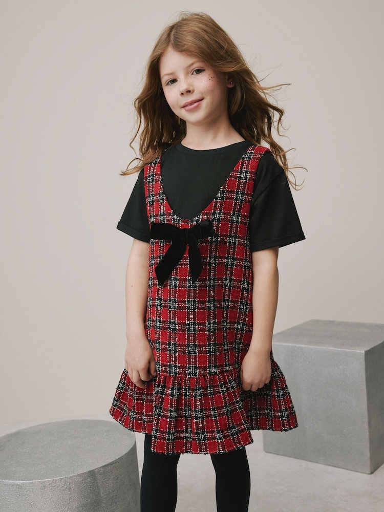 أحمر مربعات - Pinafore And T-Shirt Set (3-16yrs) - صورة 1 من 3