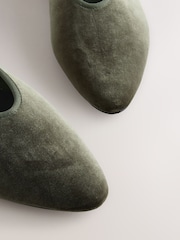 أخضر زمردي - Forever Comfort® Velvet Tie Mary Jane Shoes - صورة 10 من 11