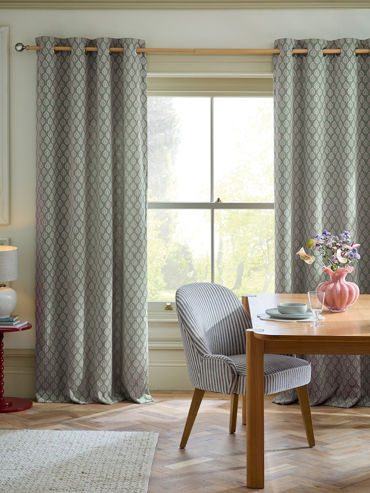 Collection Luxe Embroidered Leaves Eyelet Lined Curtains - Bild 1 von 5