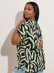 Yours Curve Black Animal Abstract Top - Image 3 of 6