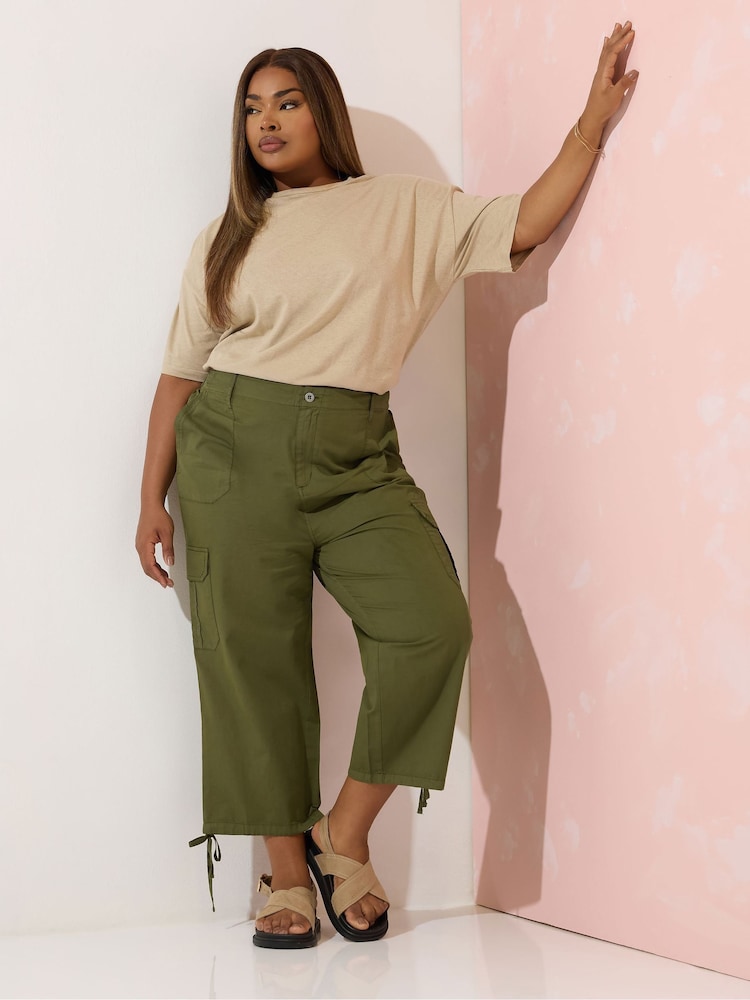 Grün - Yours Curve Woven Cargo Cropped 100% Cotton Trousers - Bild 2 von 5