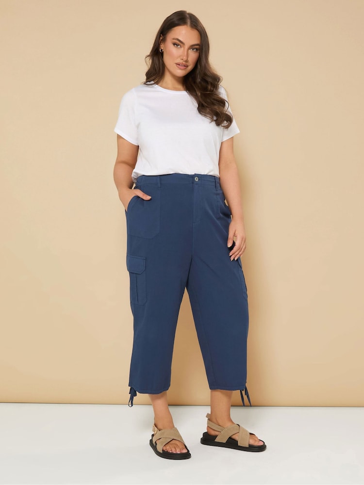 Blau - Yours Curve Woven Cargo Cropped 100% Cotton Trousers - Bild 2 von 4 Blau - Yours Curve Woven Cargo Cropped 100% Cotton Trousers - Bild 2 von 4