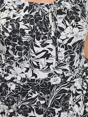 Yours Curve Charcoal Black Milkmaid Tiered Maxi Dress - Image 4 of 5
