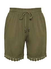 Yours Curve Green Trim Hem Crinkle Shorts - Image 9 of 9