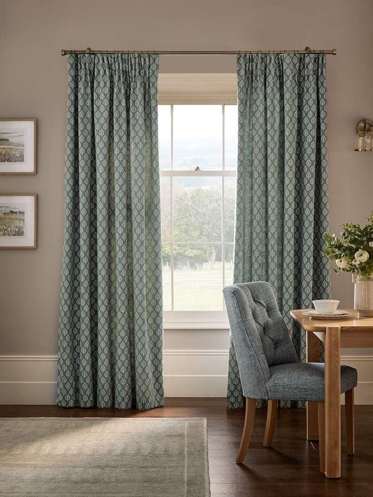 Collection Luxe Embroidered Leaves Pencil Pleat Lined Curtains - Bild 1 von 5