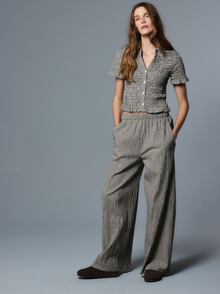 Black Gingham Short Sleeved Shirt - Image 2 of 8