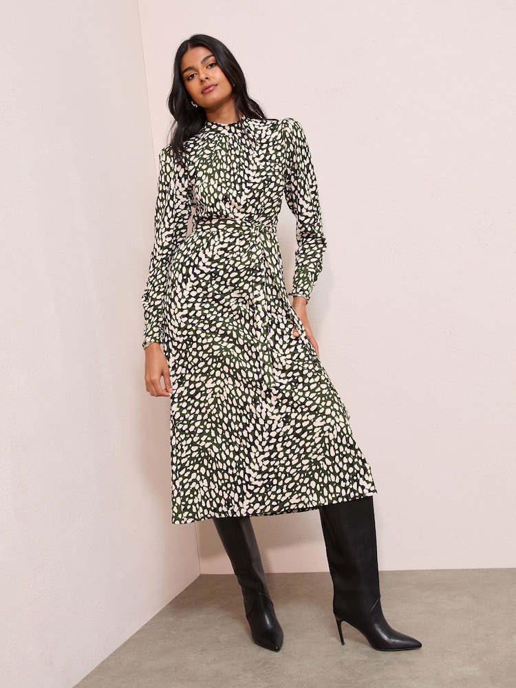 Friends Like These Green Crinkle Jersey Long Sleeve Midi Dress - Image 1 of 4 Friends Like These Green Crinkle Jersey Long Sleeve Midi Dress - Image 1 of 4