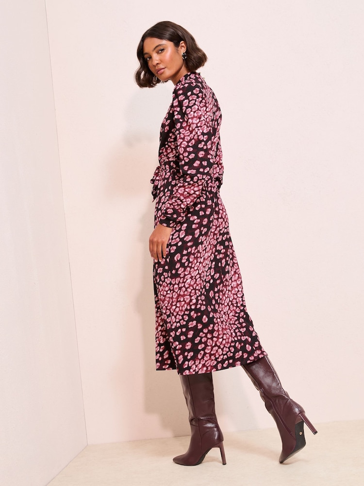 Friends Like These Pink Crinkle Jersey Long Sleeve Midi Dress - Image 4 of 4 Friends Like These Pink Crinkle Jersey Long Sleeve Midi Dress - Image 4 of 4