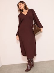Maro Ciocolată - Friends Like These Textured V-Neck Long Sleeve Midi Dress - Imaginea 4 din 6