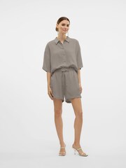 VERO MODA Natural Tie Waist Linen Mix Shorts - Image 3 of 5