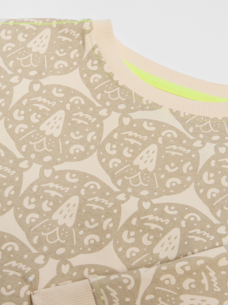 GEN All Over Printed Sweatshirt - Image 4 of 5