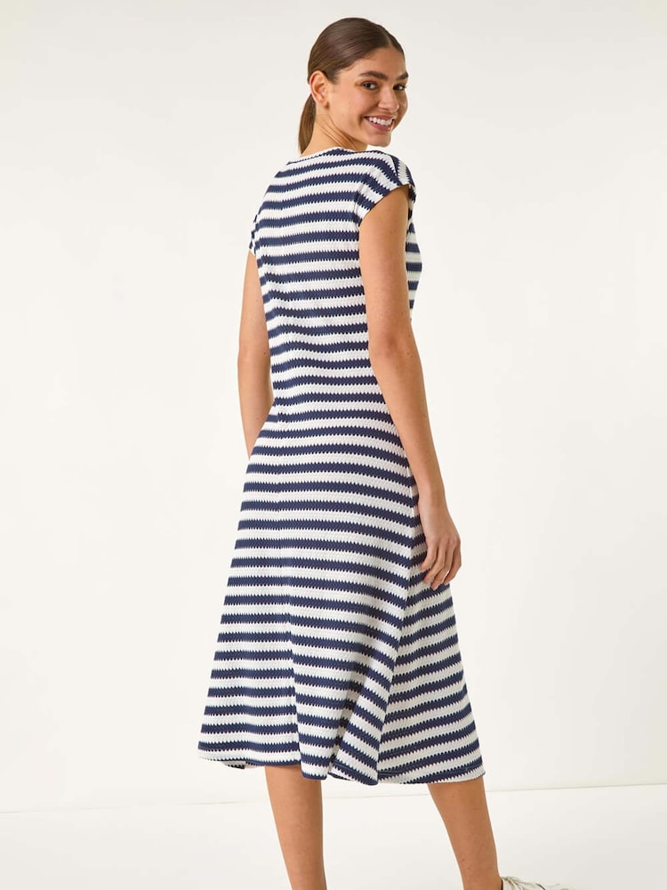 Vestido midi con diseño de ganchillo a rayas de Roman - Imagen 1 de 5 Vestido midi con diseño de ganchillo a rayas de Roman - Imagen 1 de 5