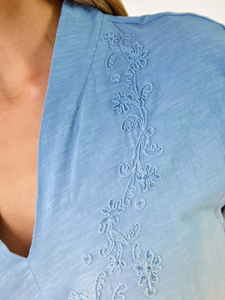 Azul - Roman Dip Dye Embroidered 100% Cotton Top - Imagem 5 de 5