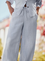 Bande blanche/grise - Pantalon texturé à jambe large en lin - Image 5 sur 8