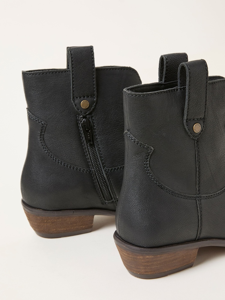 FatFace Remi Black Wide Fit Ankle Boot - Image 2 of 3 FatFace Remi Black Wide Fit Ankle Boot - Image 2 of 3