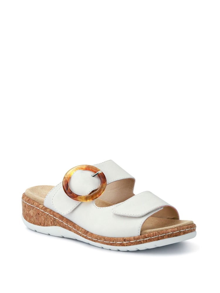 Blanco - Pavers Wide-Fit Dual-Fasten Sandals - Imagen 2 de 5 Blanco - Pavers Wide-Fit Dual-Fasten Sandals - Imagen 2 de 5