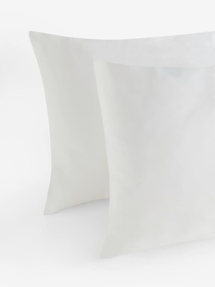 Set of 2 White Collection Luxe 800 Thread Count Egyptian Cotton Sateen Pillowcase - Image 3 of 3