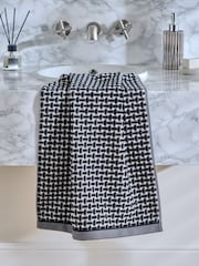 منشفة قطنية بنقشة هندسية - صورة 1 من 4