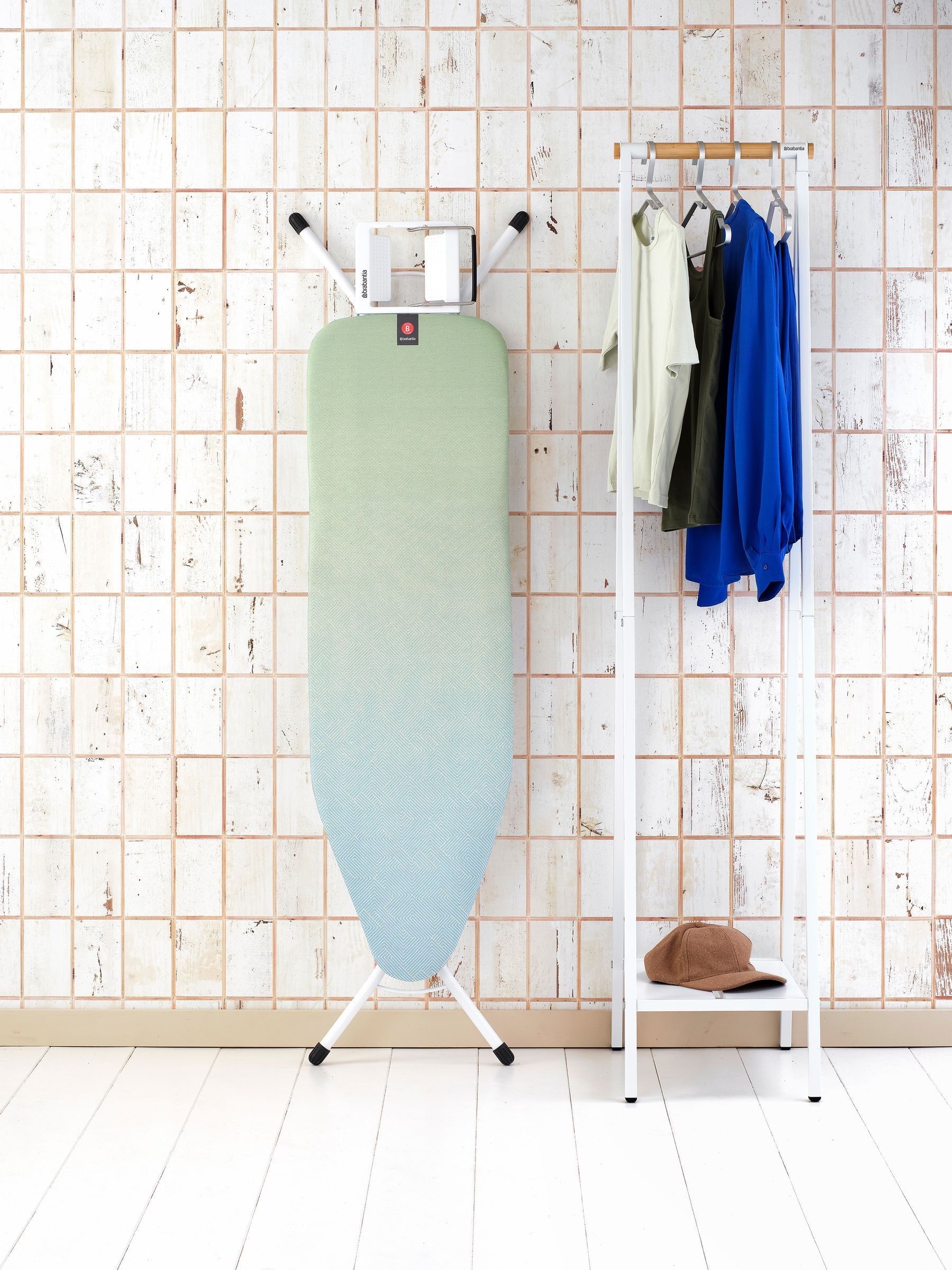 Brabantia Unisex Soothing Sea Ironing Board Size B With Steam Iron Rest - Image 3