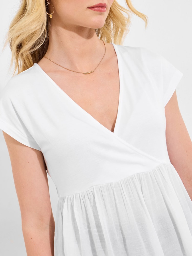 Blanco - Joe Browns Relaxed Fit V-Neck 100% Cotton Top - Imagen 2 de 5