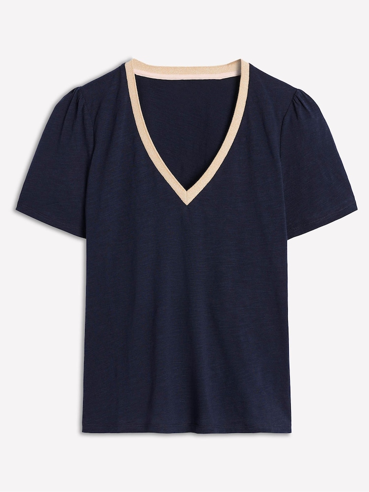Azul - Camiseta Boden com acabamento metálico com decote em V - Imagem 5 de 5