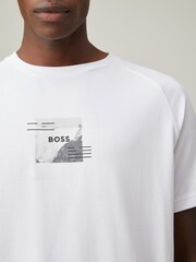 BOSS Regular Fit Graphic Print Logo T-Shirt - Imagem 4 de 5