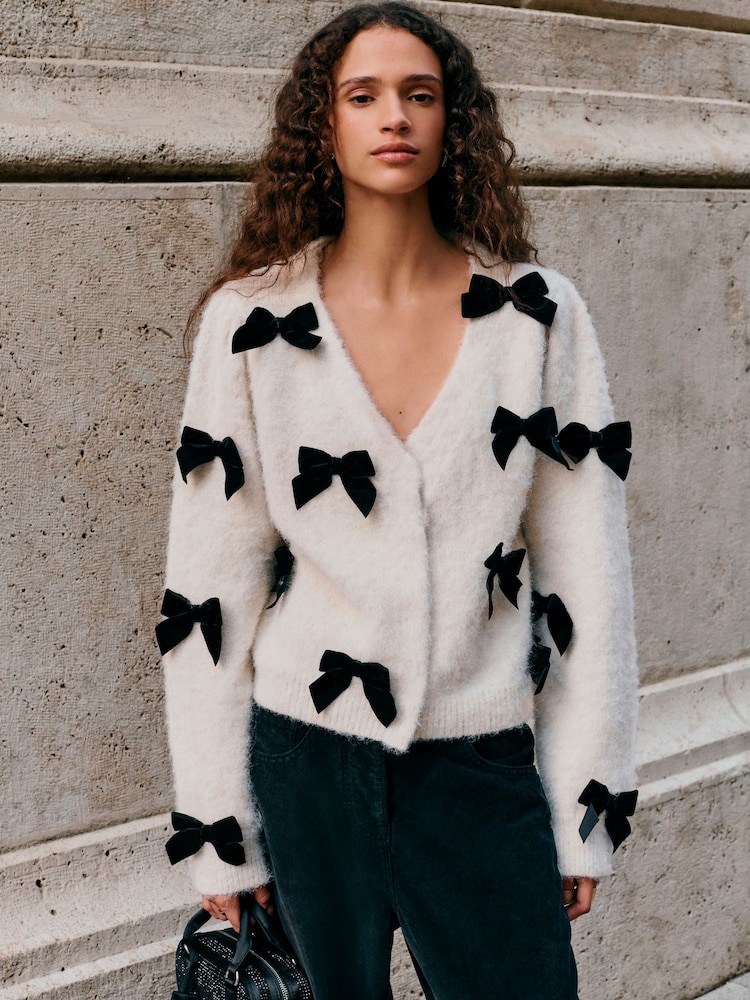 Ecru Knitted Velvet Bow Cardigan With Wool - Image 2 of 7 Ecru Knitted Velvet Bow Cardigan With Wool - Image 2 of 7