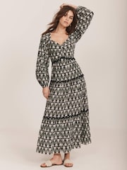 فستان ماكسي بطبعة نمط مورد من Mint Velvet - صورة 1 من 8