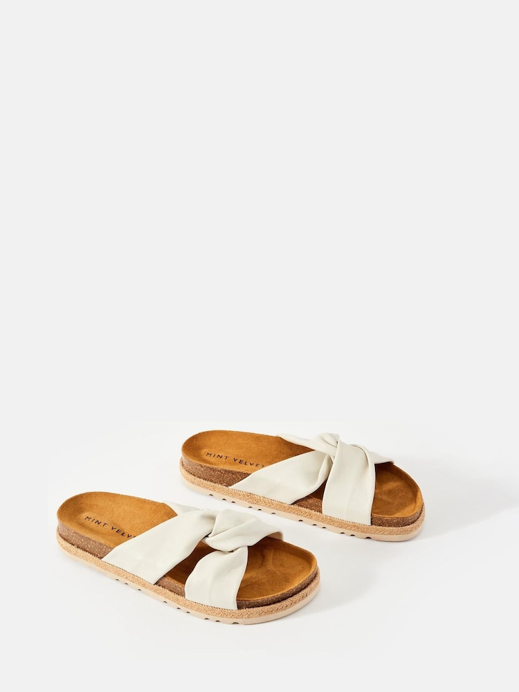 Mint Velvet Bryony Leather Flat Sandals - Imagen 2 de 4
