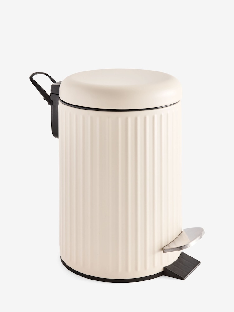Cream Rib Soft Close 3 Litre Pedal Bin - Image 5 of 5 Cream Rib Soft Close 3 Litre Pedal Bin - Image 5 of 5