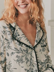 Laura Ashley Monochrome Lloyd Viscose Button Through Pyjamas - Image 4 of 12