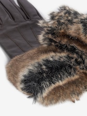 Barbour® Brown Faux Fur Trimmed Leather Gloves - Image 4 of 4