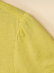 Gul - Joules flickor kortärmad bomulls-T-shirt med tryck "Let's Go" - Bild 4 av 5