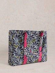 White Stuff Green Elaine Reversible Beach 100% Cotton Bag - Image 3 of 4