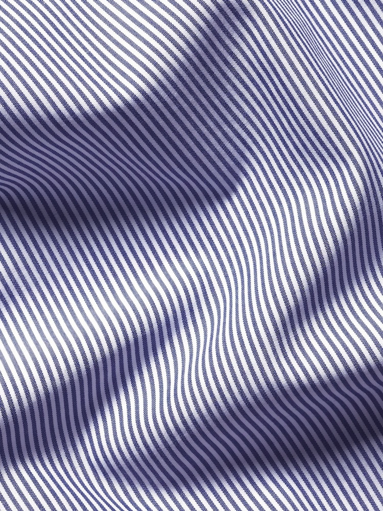 Charles Tyrwhitt NavyBlue Classic Fit Non-Iron Cutaway Collar Gingham 100% Cotton Shirt - Image 6 of 6