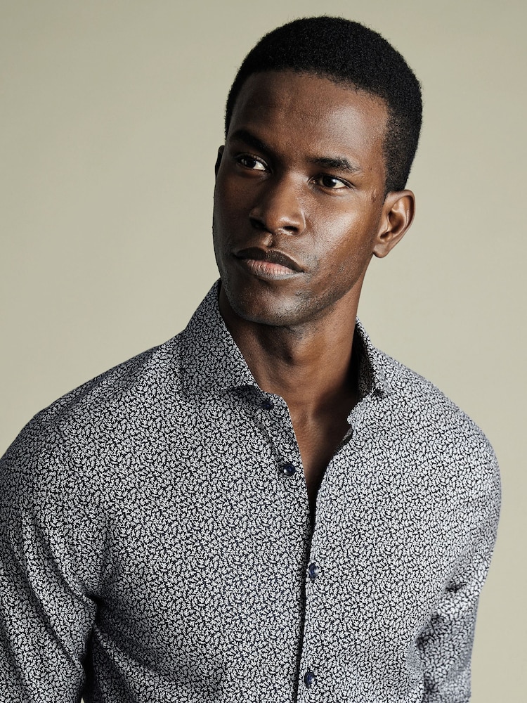 Charles Tyrwhitt Ink Blue Slim Fit Non-Iron Stretch Bird Printed 100% Cotton Shirt - Image 2 of 6