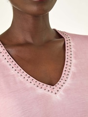 Rosa - Roman Bead Trim Detail V-Neck T-Shirt - Imagem 5 de 5