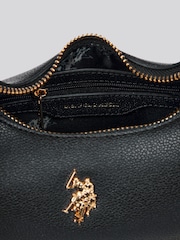 Preto - U.S. Polo Assn. Bolsa Hobo pequena redonda Jones para mulheres - Imagem 7 de 7