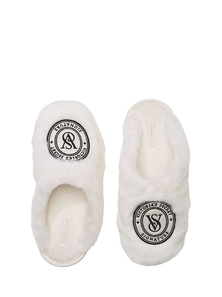 Victoria's Secret White Closed Toe Faux Fur Slippers - Image 1 of 1