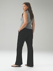 Negro - Tailored Hourglass Bootcut Trousers with Wool - Imagen 2 de 7