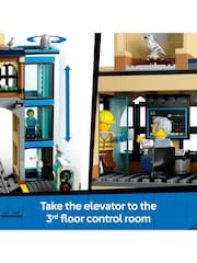 LEGO City Central Train Station Construction Toy Set 60469 - Bild 4 von 8