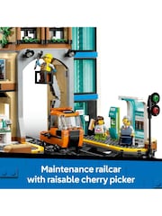 LEGO City Central Train Station Construction Toy Set 60469 - Bild 5 von 8