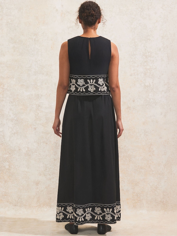 Ro&Zo Black Petite Embroidered Maxi Skirt - Image 2 of 4