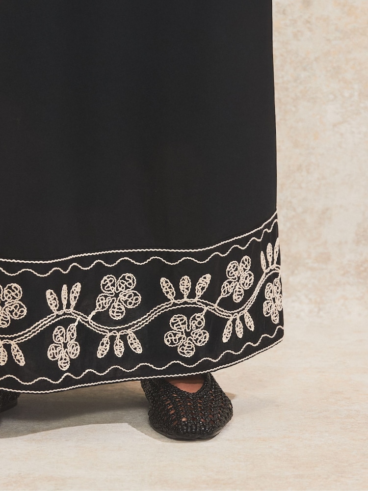 Ro&Zo Black Petite Embroidered Maxi Skirt - Image 4 of 4