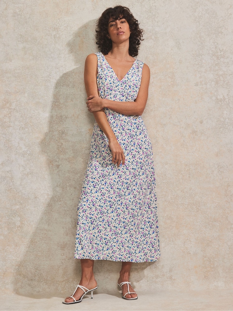 Ro&Zo White Petite Ditsy V-Neck Midi Dress - Image 2 of 4